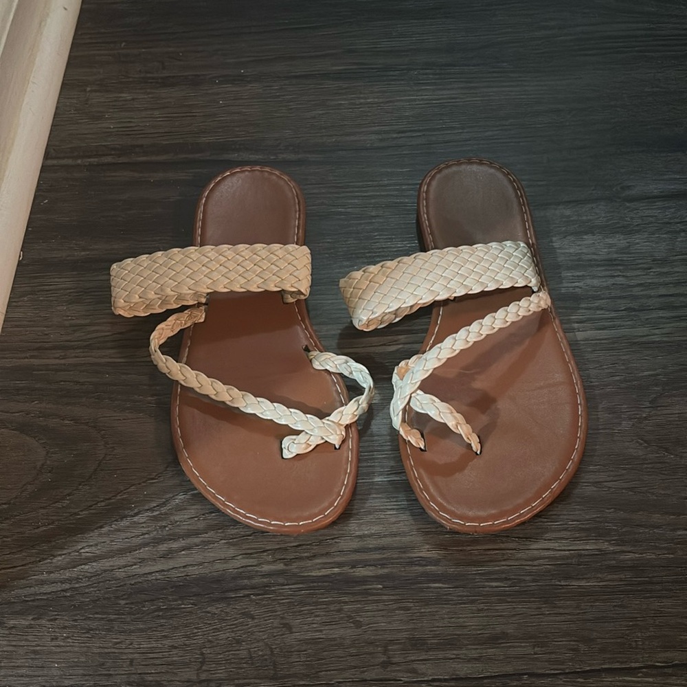 Women’s boutique sandals, cream colored, size 7